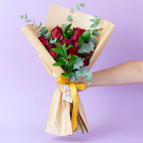 Buquê de 12 Rosas Vermelhas importadas