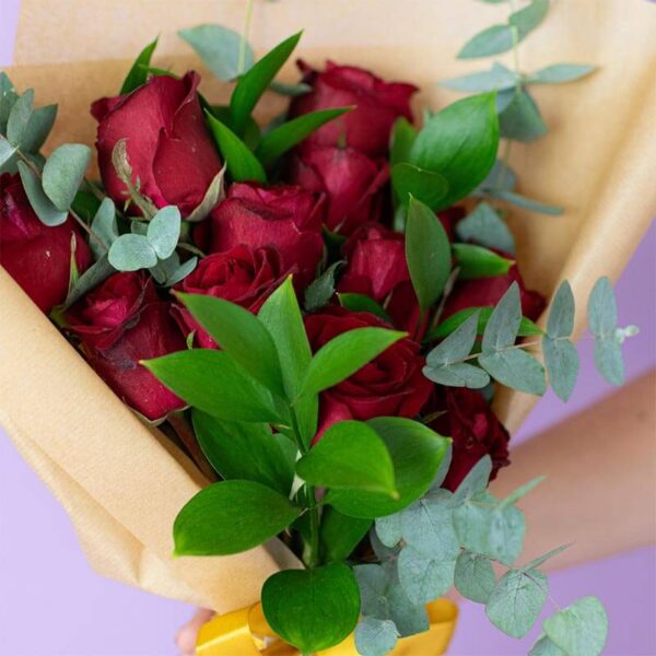 Buquê de 12 Rosas Vermelhas importadas - Image 4