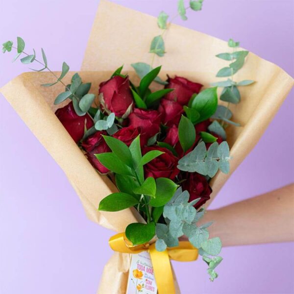 Buquê de 12 Rosas Vermelhas importadas - Image 3