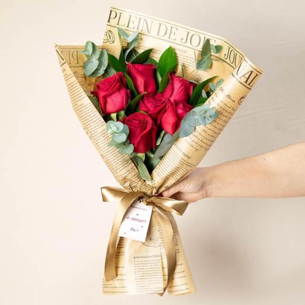 Buquê de 6 Rosas Vermelhas Importadas