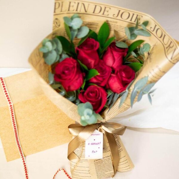 Buquê de 6 Rosas Vermelhas Importadas - Image 3